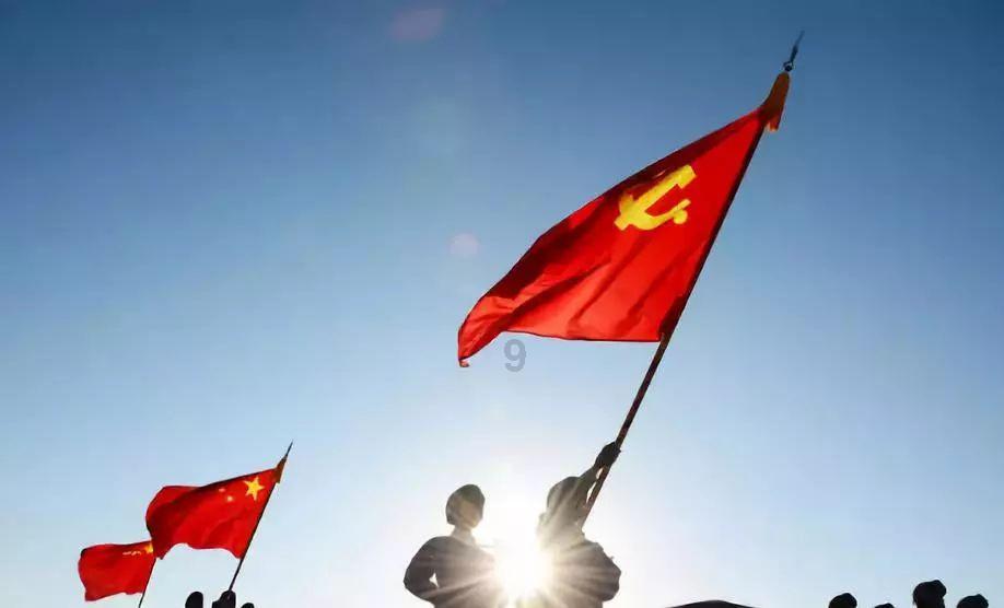 “伙计，不敢睡，屋里人还候你呢！”西安又一位司机倒下了